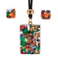 Pendant plus earrings